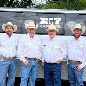 Meet your Posher, Janet